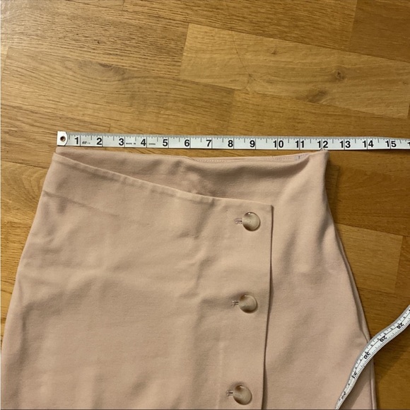 Aritzia Babaton Billy Skirt size 2 - Picture 4 of 5